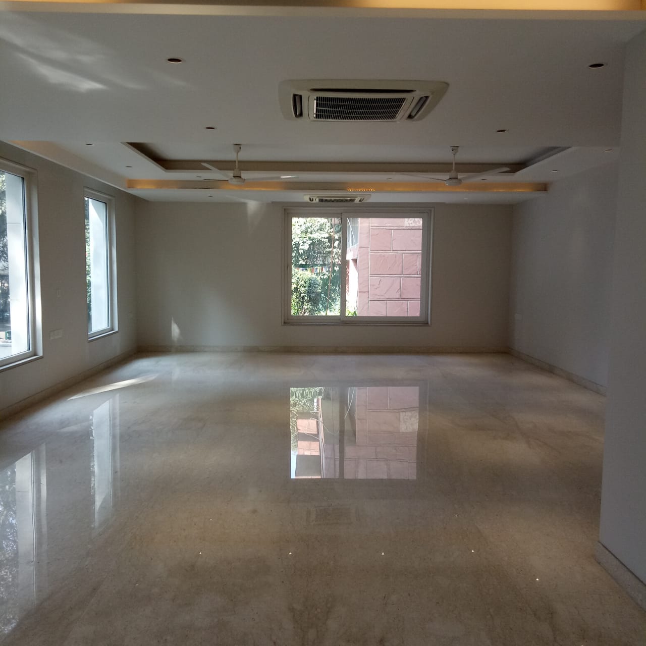 4 BHK Builder Floors for Sale in Westend