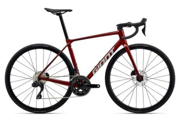 2025 Giant TCR Advanced 1 KOM Road Bike (GUN2BIKESHOP)